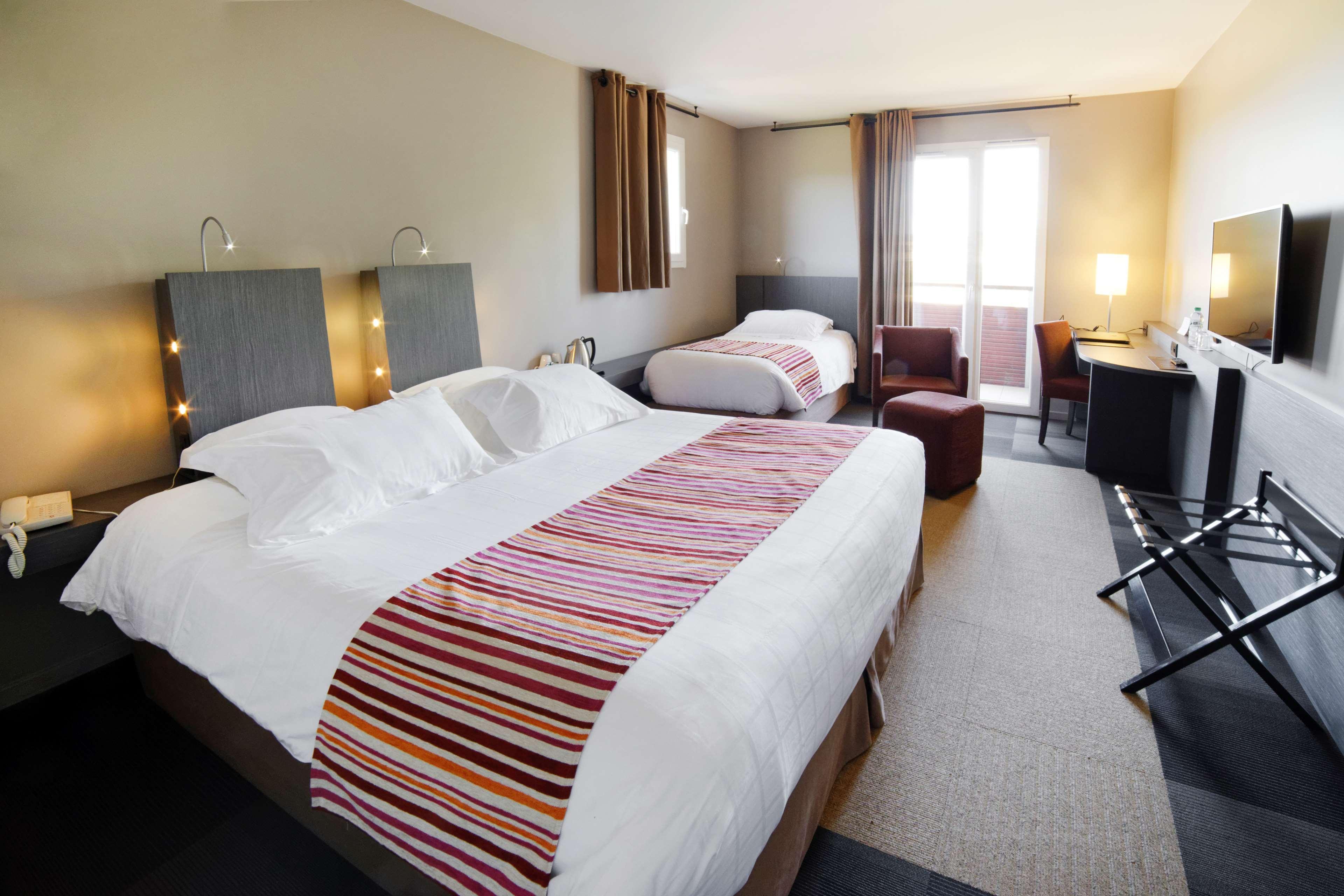 Best Western Plus Hotel Gergovie Perignat-les-Sarlieve Bagian luar foto