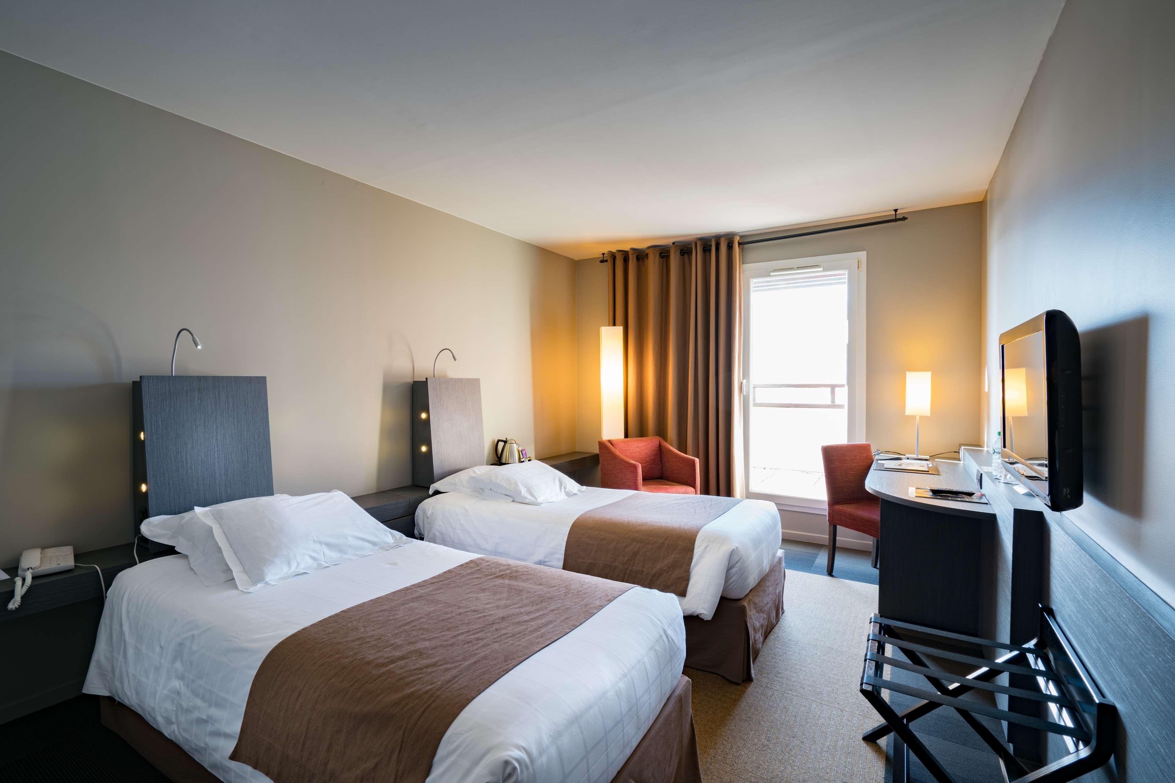 Best Western Plus Hotel Gergovie Perignat-les-Sarlieve Bagian luar foto