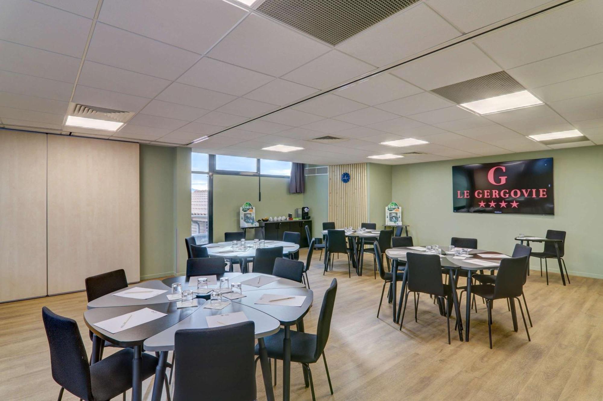 Best Western Plus Hotel Gergovie Perignat-les-Sarlieve Bagian luar foto